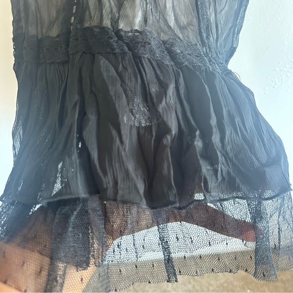 Heart Soul Sheer Black and Cream Lace Chemise - Picture 6 of 10